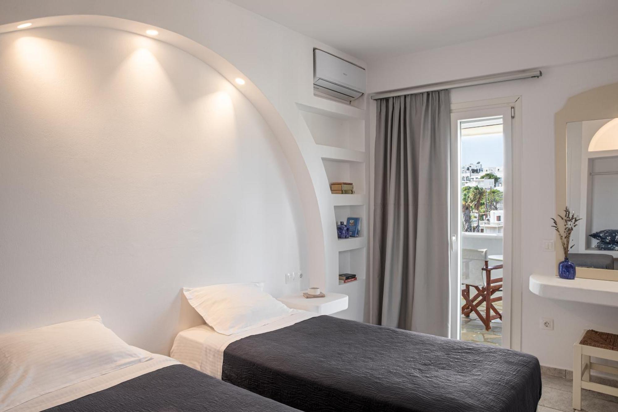 Aloni Hotel & Suites Piso Livadi Exterior foto